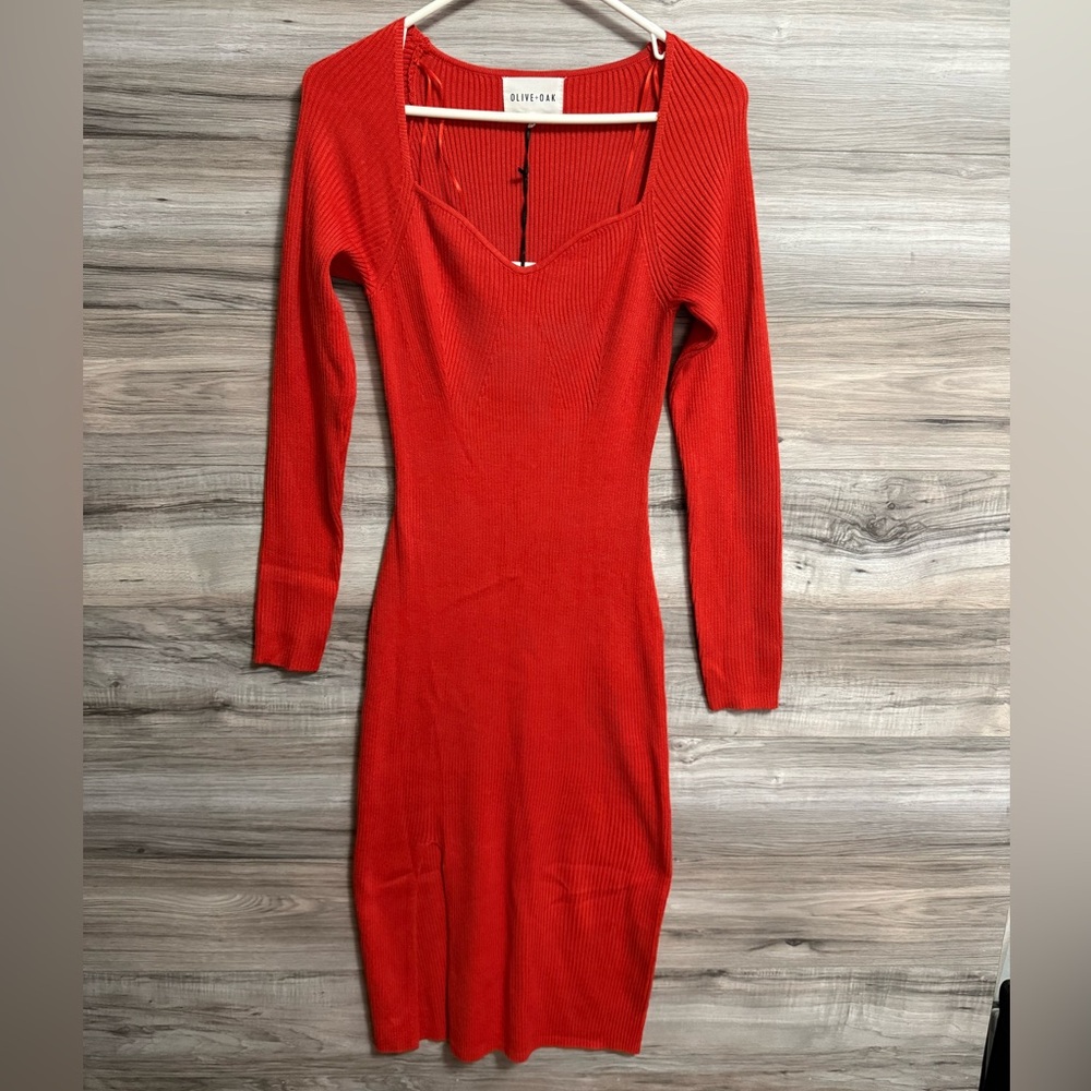 NWT Olive + Oak Red Flame Ribbed Midi Dress